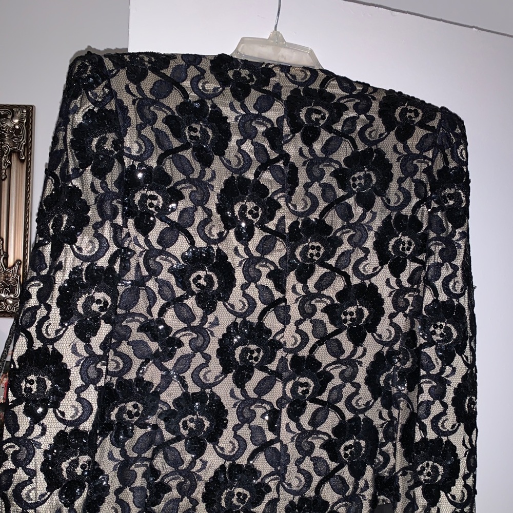 Elegant sequenced jacket